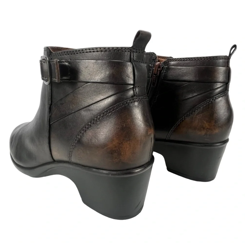 Clarks Women 9.5W Malia Hawthorn Brown Leather Side Zip‎ Ankle Boot
